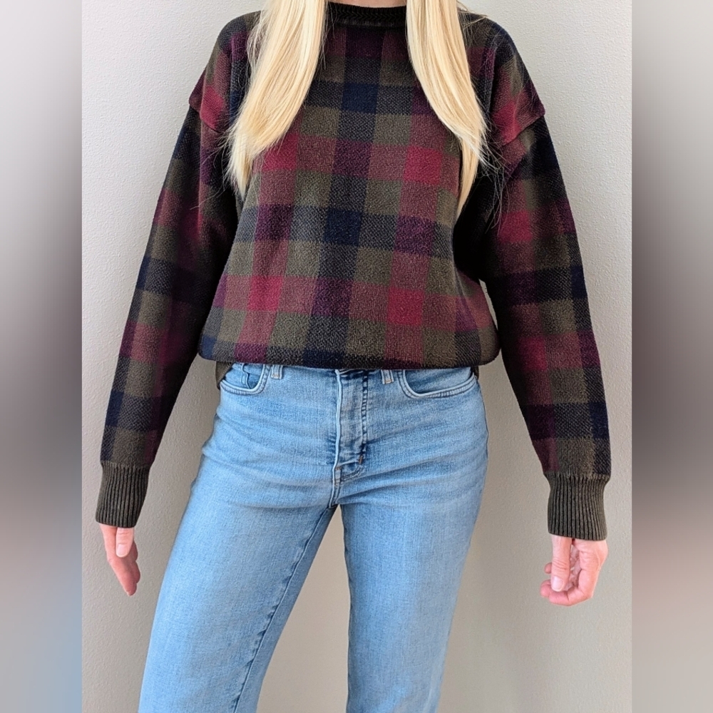 Vintage Plaid Women's Sweater
